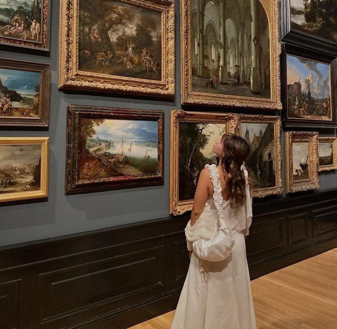 Cita en un museo